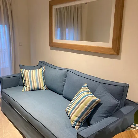 The Mits Luxury Скиатос